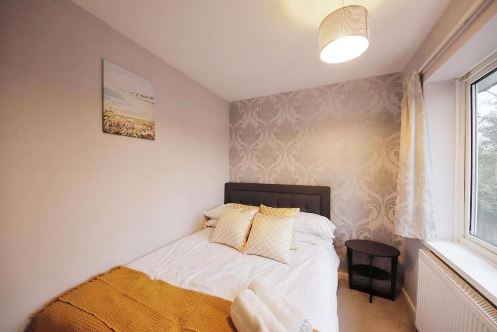 Beautiful Home Close To Town Free Netflix, Wifi Solihull Exterior foto